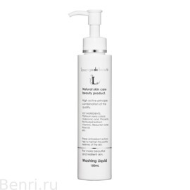 Очищающая вода для снятия макияжа с AHA-кислотами Washing Liquid Louange de beauté, 150 мл.