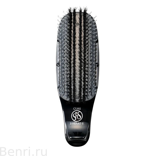 Расческа для нанесения бальзама Cure Black Pro Treatment Brush, S Heart S, черного цвета.